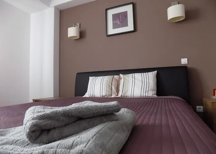 Colosseum Homestay szállás *